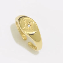 Load image into Gallery viewer, Reluxe Vintage Star Ring Gold
