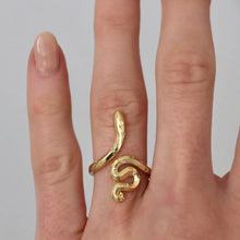 Load image into Gallery viewer, Reluxe Vintage Starry Snake Ring
